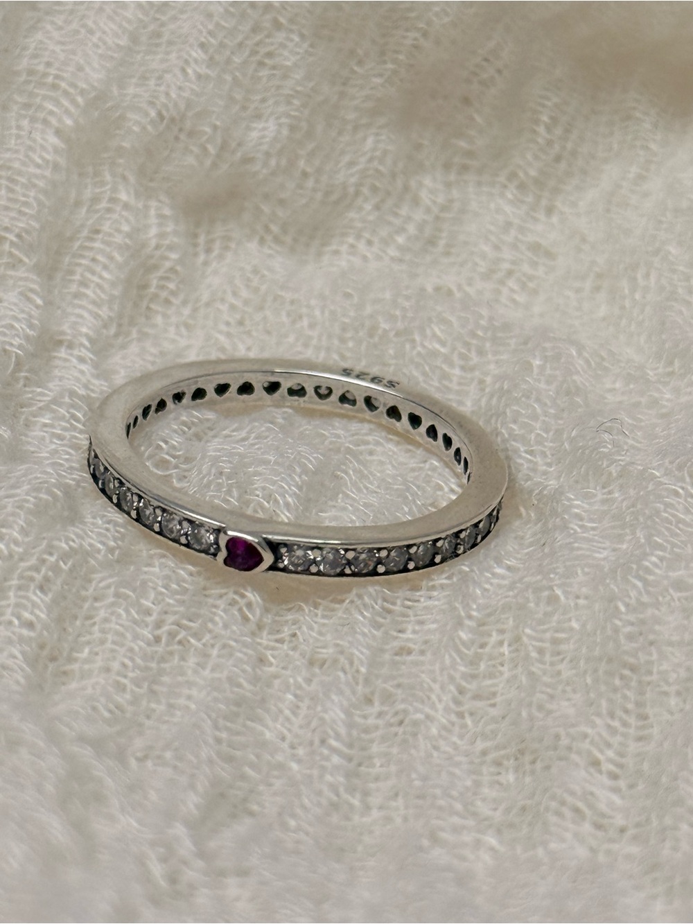 925 Sterling Silver Heart Accent Pavé Ring with Ruby Accent. Size 8